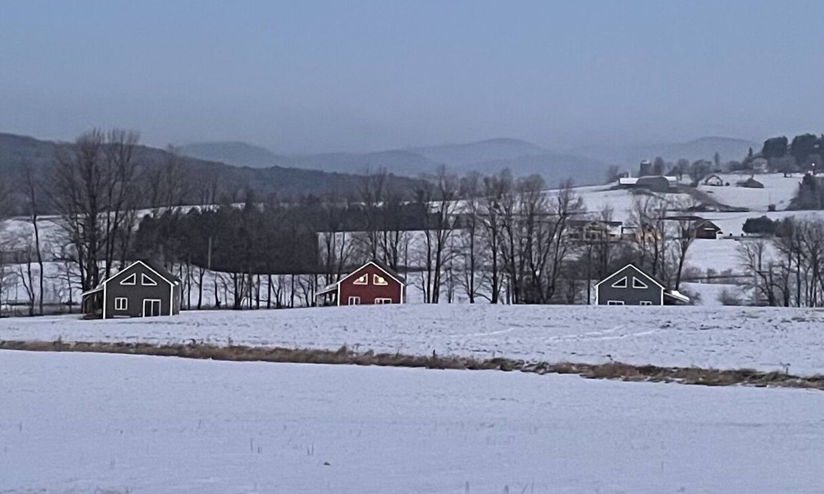 Stowe Area Cabin | bright and clean cabin with spectacular views and close to skiing, hiking etc