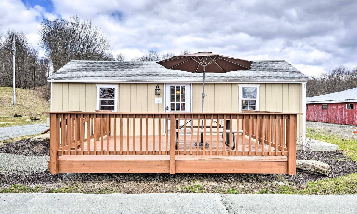 Pleasant Mount Hotel | Bright Elegance Under Starry Skies in the Pocono Mountains