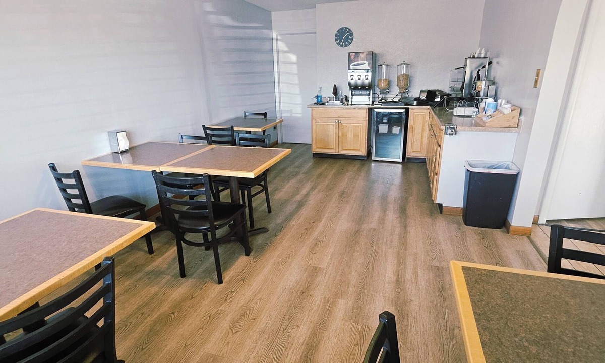 Sheridan Hotel | Budget Inn Express