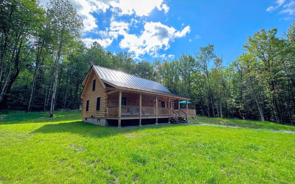 Sugar Hill Cabin | Cabin ∙ 3 bedrooms ∙ 10 guests