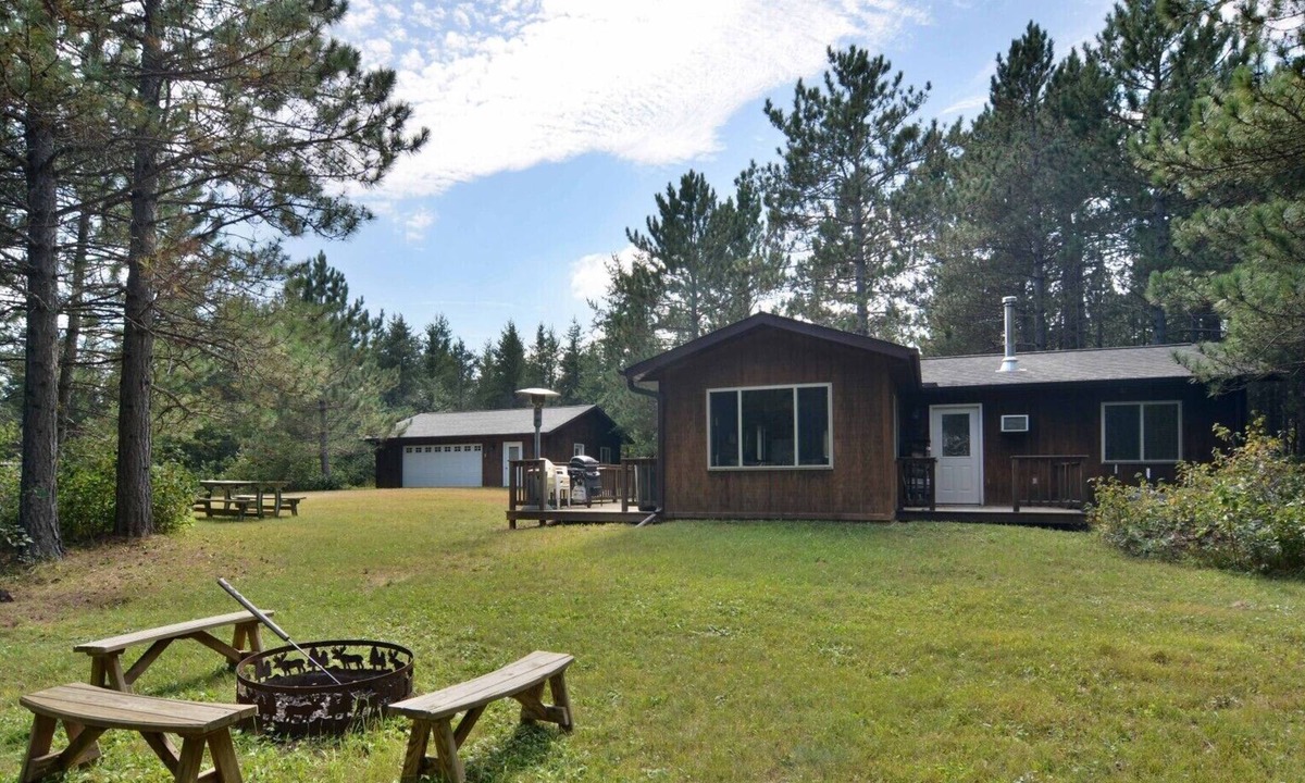 Solon Springs House | Cabin in the Woods – Barnes, Wisconsin