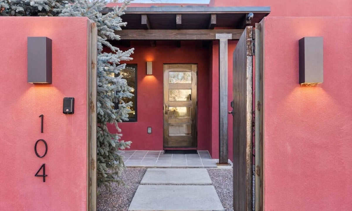 Northeast Santa Fe House | Callecita · Sleek & Modern with Hot Tub & Private Garden
