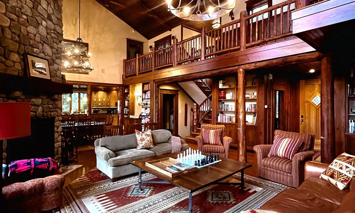 Tupper Lake House | Camp Saranac: Gorgeous & grand lake home w mountain views, water sports, hiking