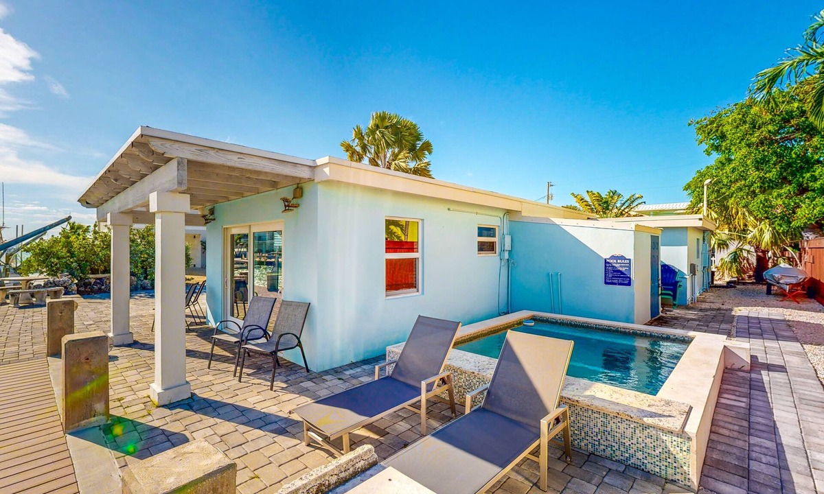 Little Venice House | Canal-front home remodeled for HGTV with private swimming pool