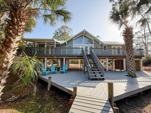 Plantation House | Canal Front Pet Friendly Boat Dock St George Island-Beach access