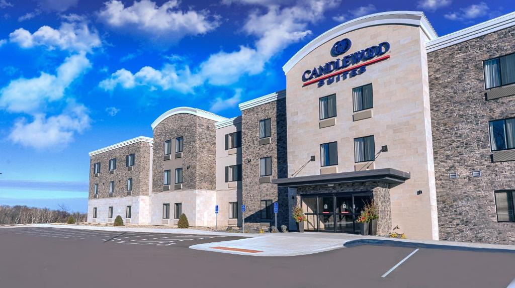 Lakeville Hotel | Candlewood Suites Lakeville I-35 by IHG