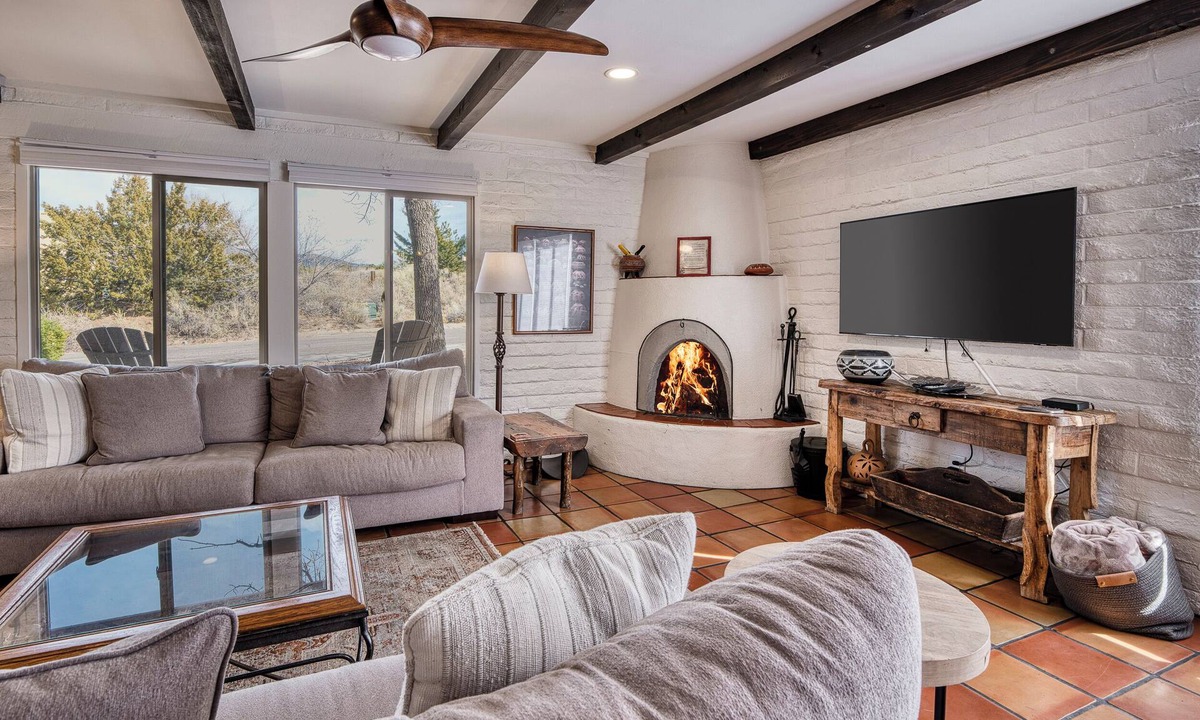 Northeast Santa Fe Condo | Casa Artissimo | Spacious Condo