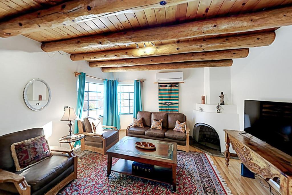 Historic Eastside House | Casa Mirador