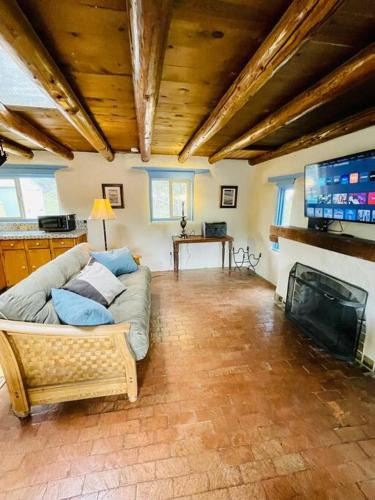 Seton Village House | Casita Azul, Historic and Cozy Santa Fe Adobe