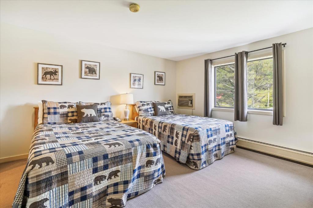 West Bridgewater Hotel | Cedarbrook Hotel Room 2 Doubles 119