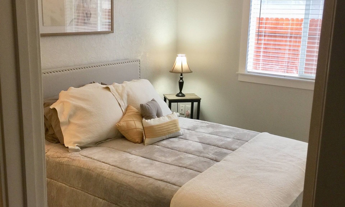 Eagle Apartment | Charming 1-bedroom apartment with all Amenities in Eagle