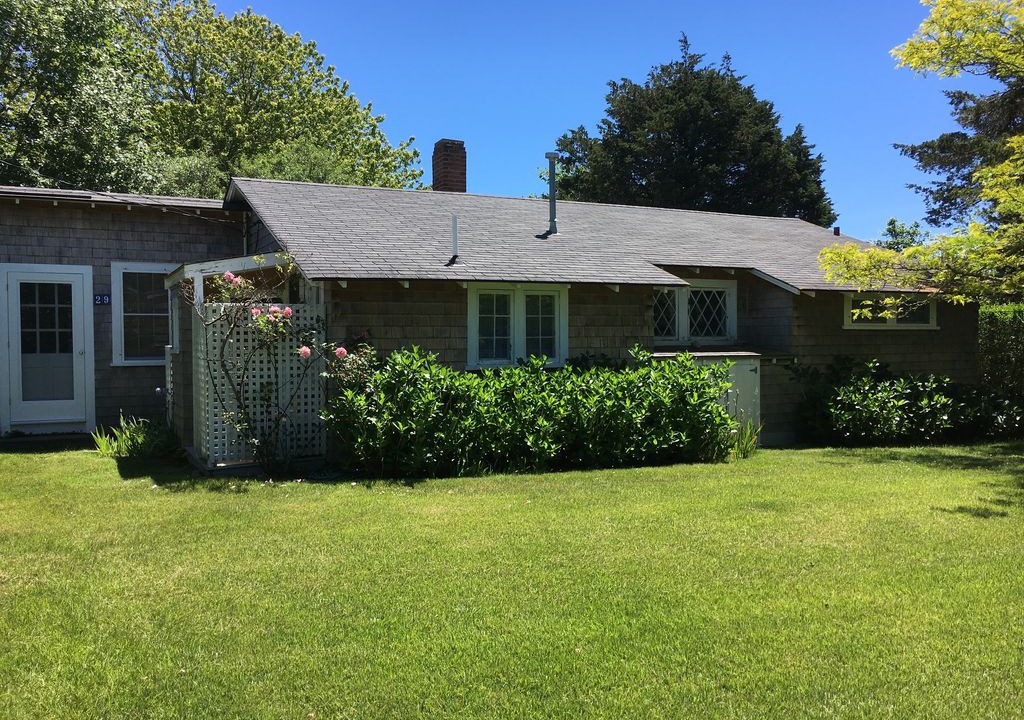 Siasconset Cabin | Charming old-style 'Sconset cottage