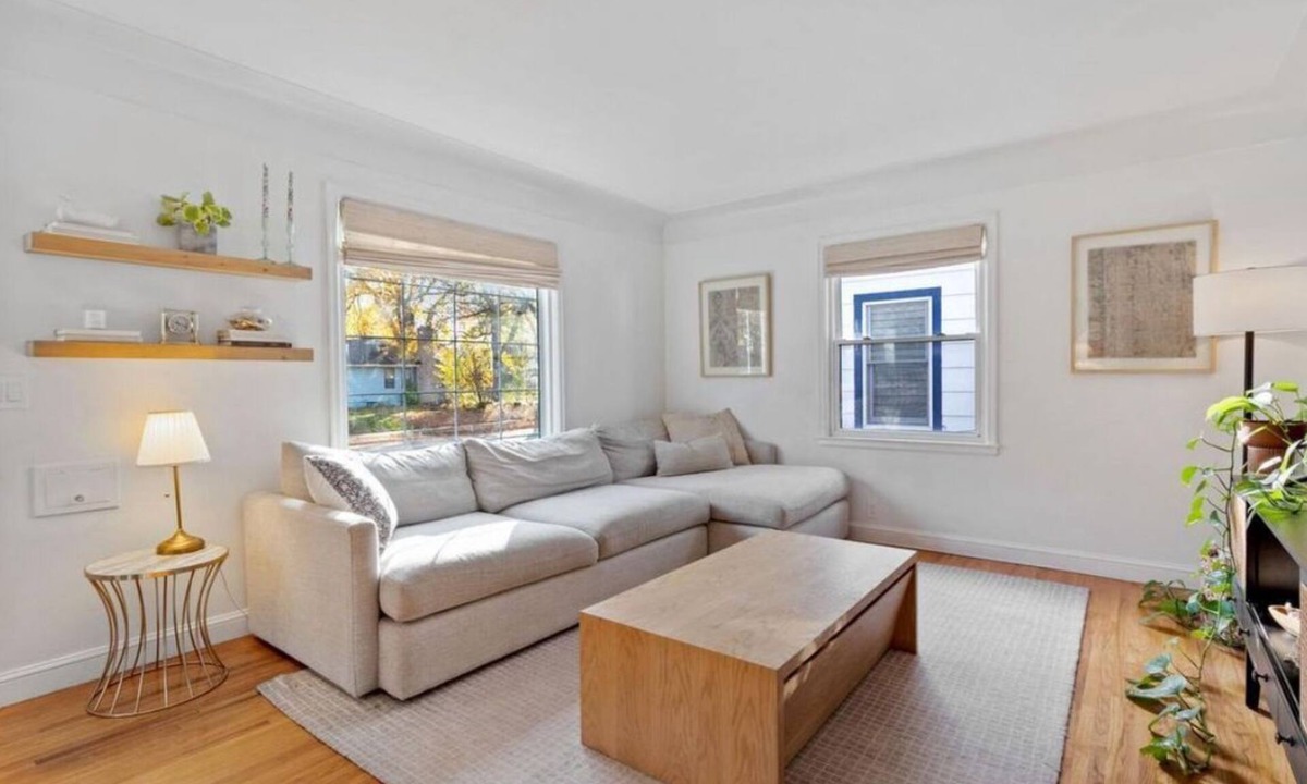 St. Louis Park House | Charming St. Louis Park Home