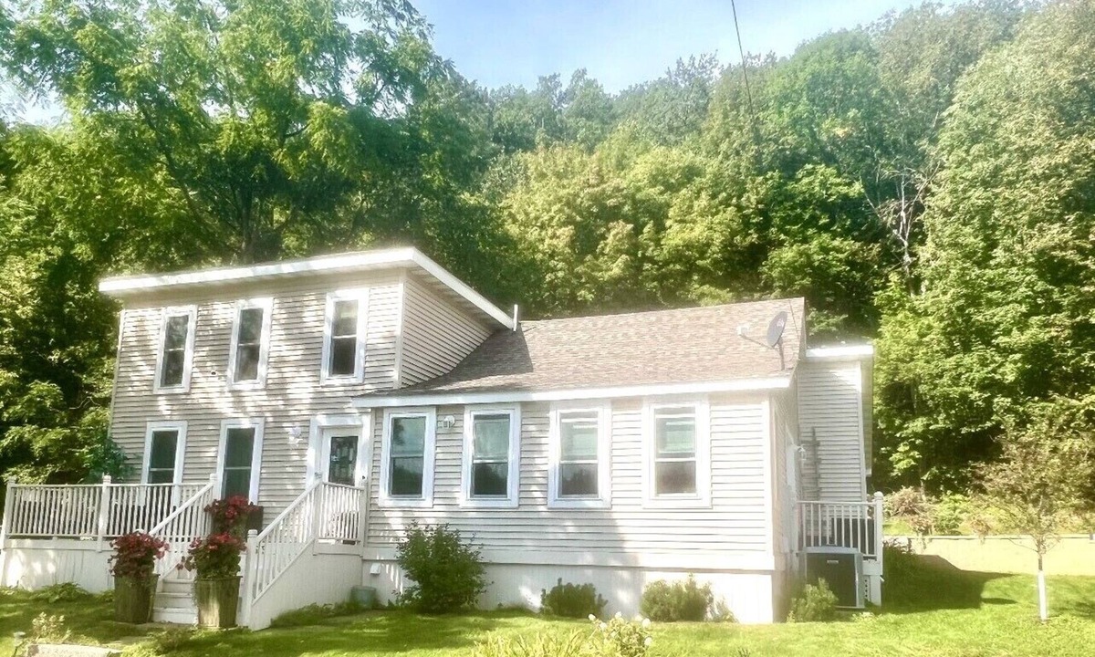 Taylors Falls House | Chic Boho-Luxe Getaway Near the St. Croix River - Near Trollhaugen & Wild Mt.
