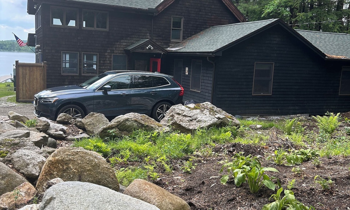 Rindge House | Classic Lakefront Family Summer Home