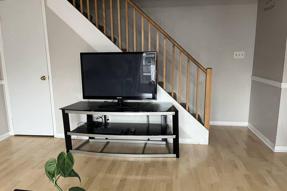 Waterloo House | Clean, safe, basic, affordable Waterloo short-term accomodation