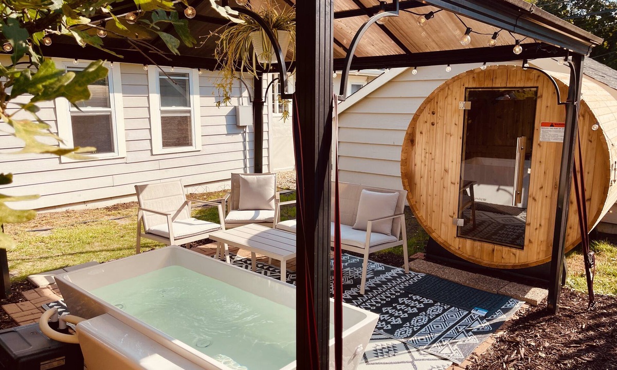 Diamond Lake House | Cold plunge and sauna bungalow in SW Minneapolis