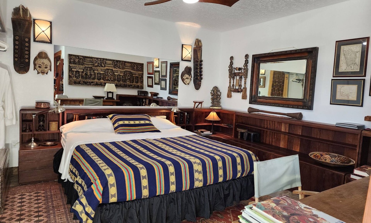 Canoncito House | Come experience a taste of Africa nestled in the foothills of Santa Fe.