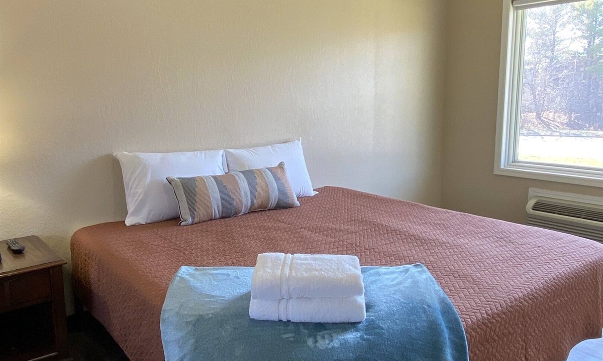 Prescott House | Comfort & Clean, Budget-Friendly Extended Stays