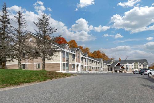 Comfort Inn At Maplewood | Montpelier