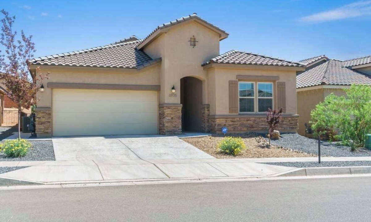 Ranchito House | Comfortable Stay in Rio Rancho!