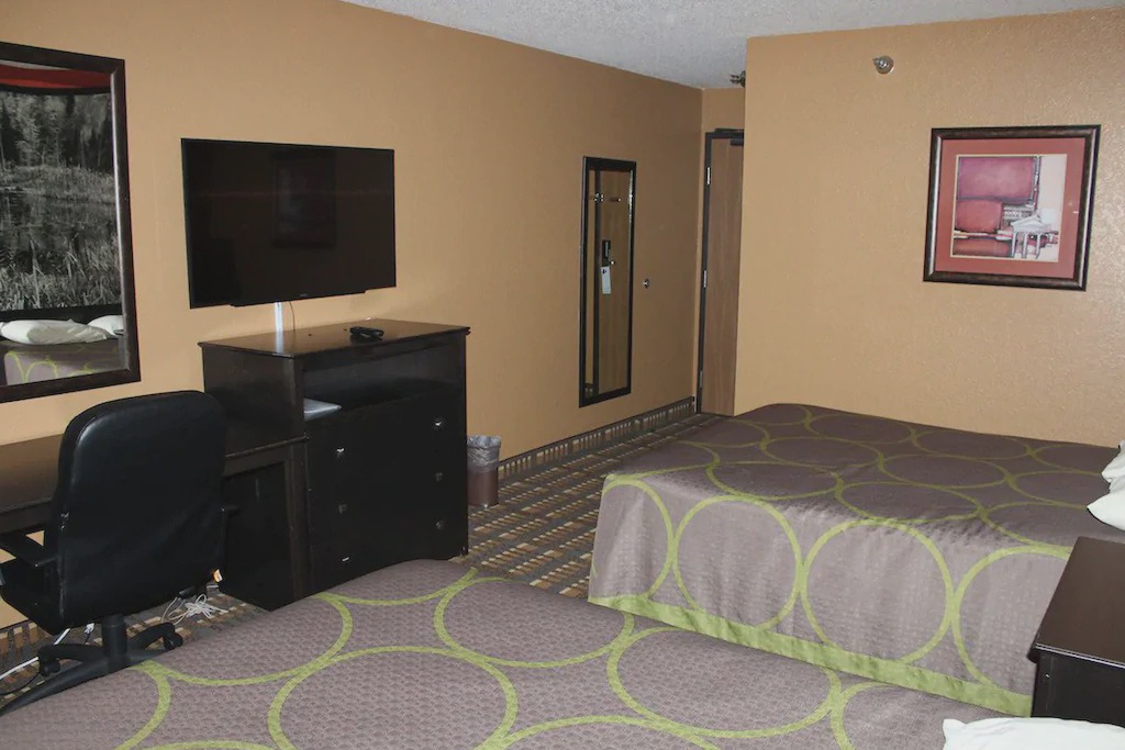 Stillwater Hotel | Coratel Inn & Suites Stillwater - 2 Double Bed Non-Smoking
