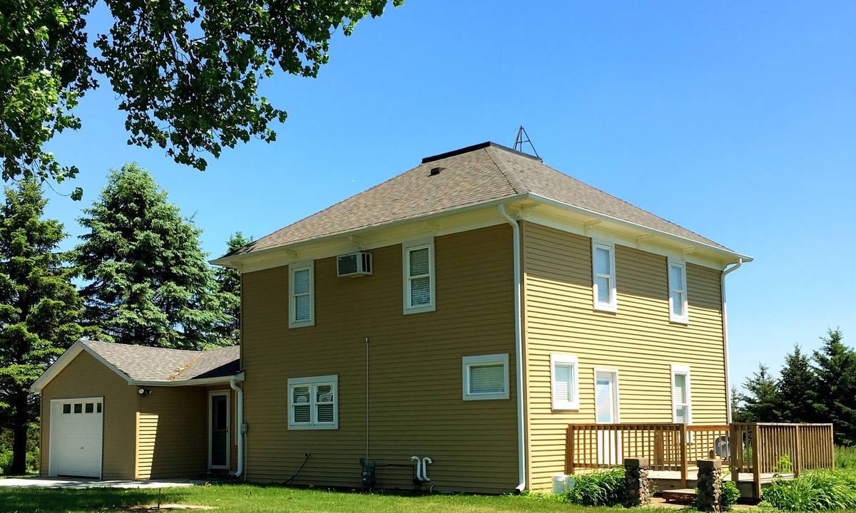 New Richmond House | Country Fun with Urban Convenience