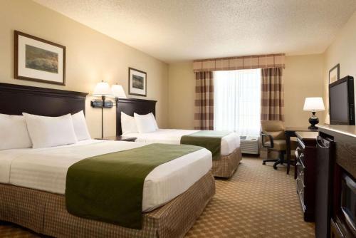 Country Inn | Chanhassen