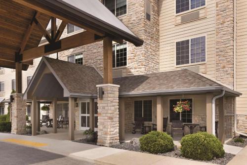 Country Inn | Suamico