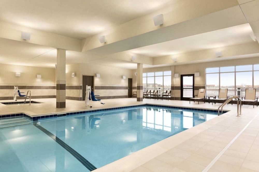 Woodbury Hotel | Courtyard by Marriott St Paul Woodbury