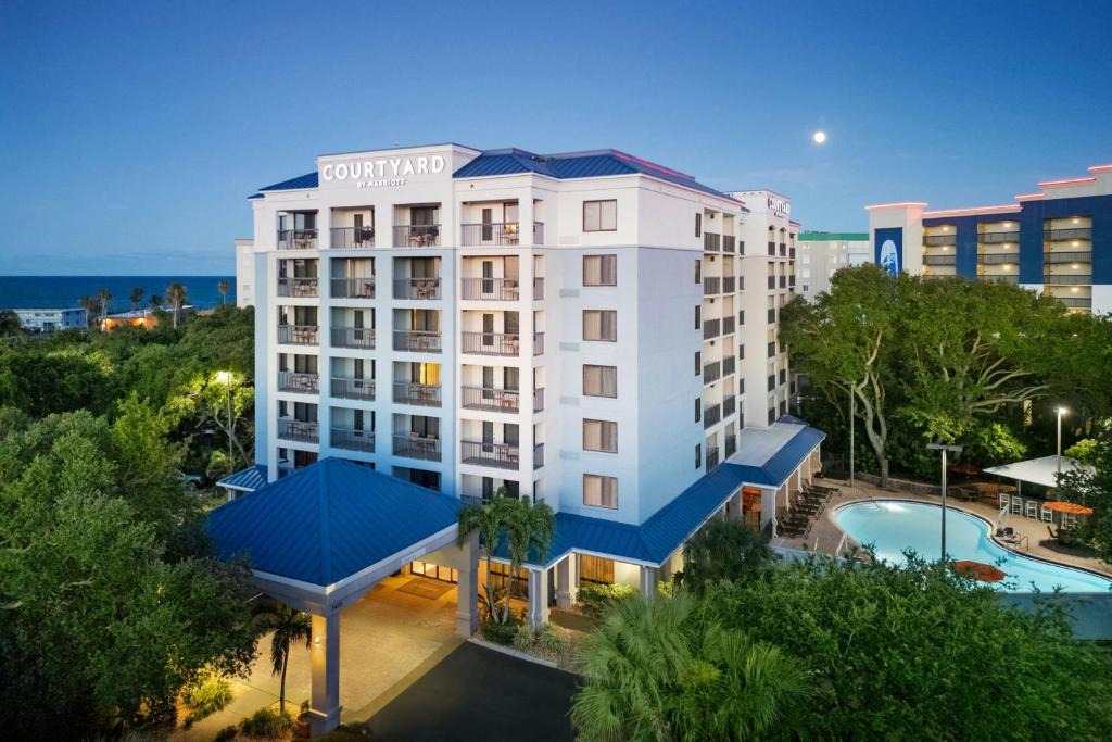 Oceanfront Hotel | Courtyard by Marriott Cocoa Beach Cape Canaveral