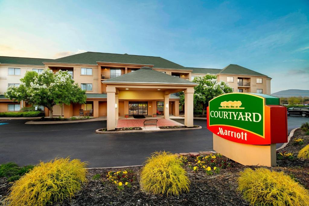 State College Hotel | Courtyard by Marriott State College
