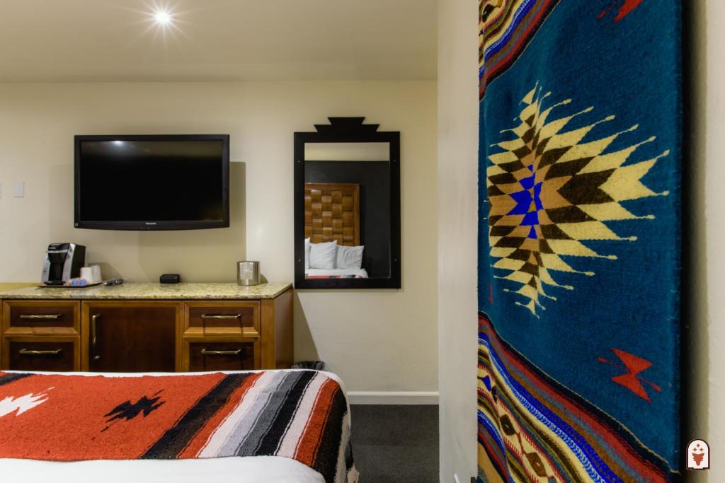 Southside Hotel | Coyote South
