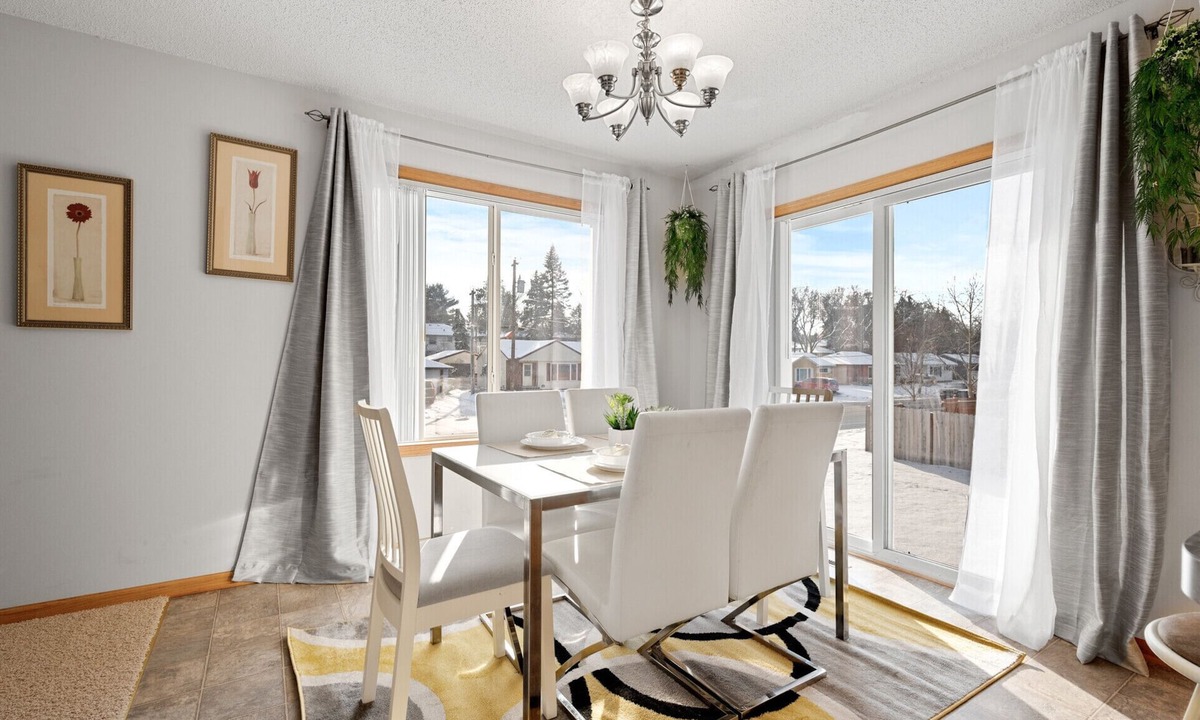 Payne - Phalen House | Cozy Home- 2 King/2 Queen , 5 minutes to DT St. Paul
