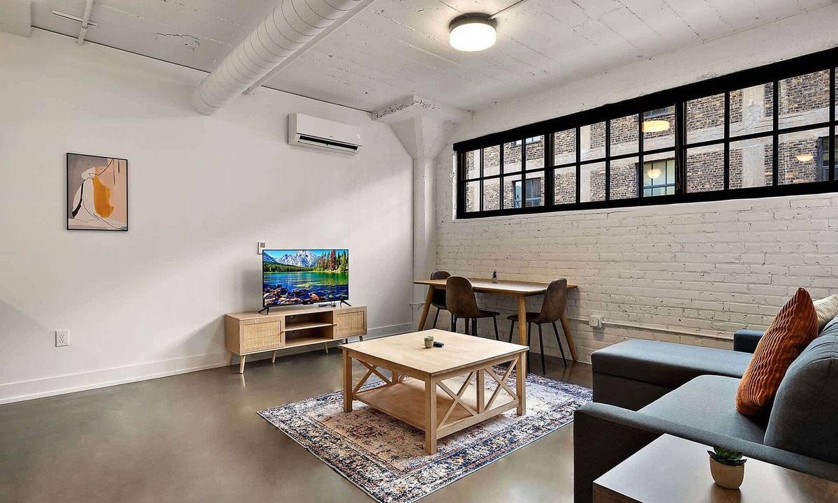 Warehouse District Apartment | CozySuites NLG - Modern 2BR condo #10