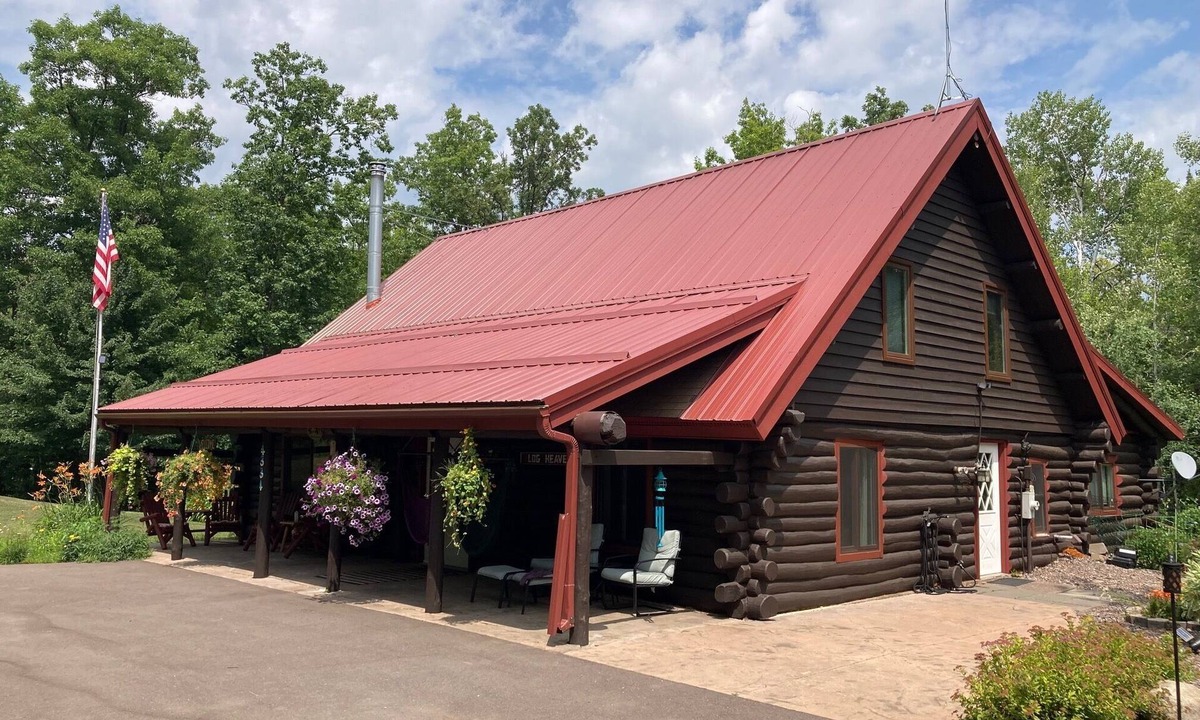 Moose Lake House | Custom built log home on 40 acres & in the woods!nSnowmobile right from home!