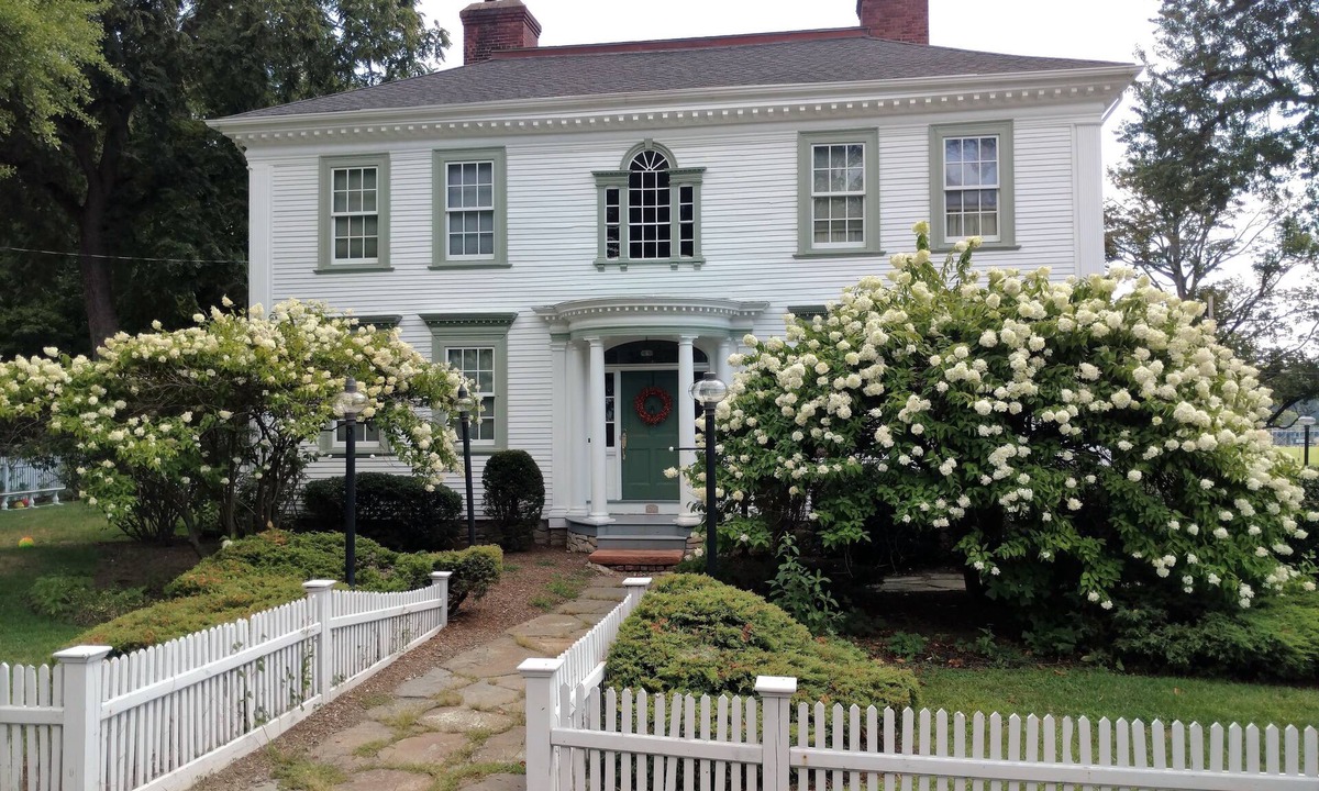 South Hadley Bed & Breakfast | Daniel Stebbins House
