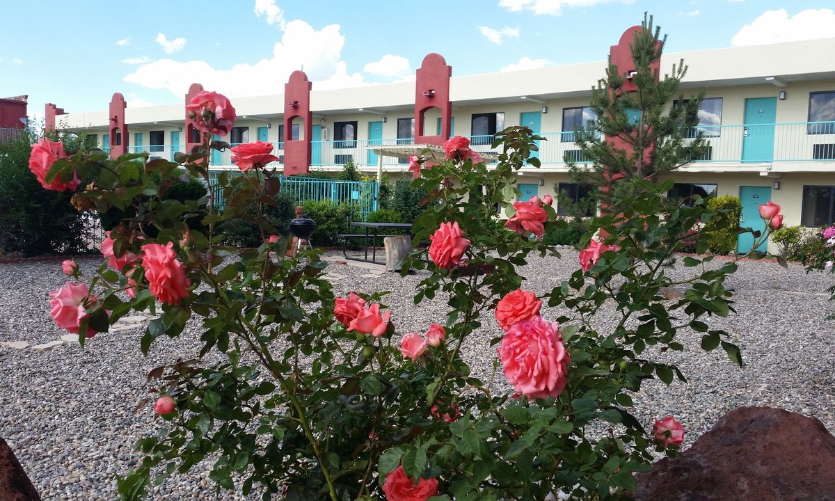 Southside Hotel | Days Inn by Wyndham Santa Fe New Mexico