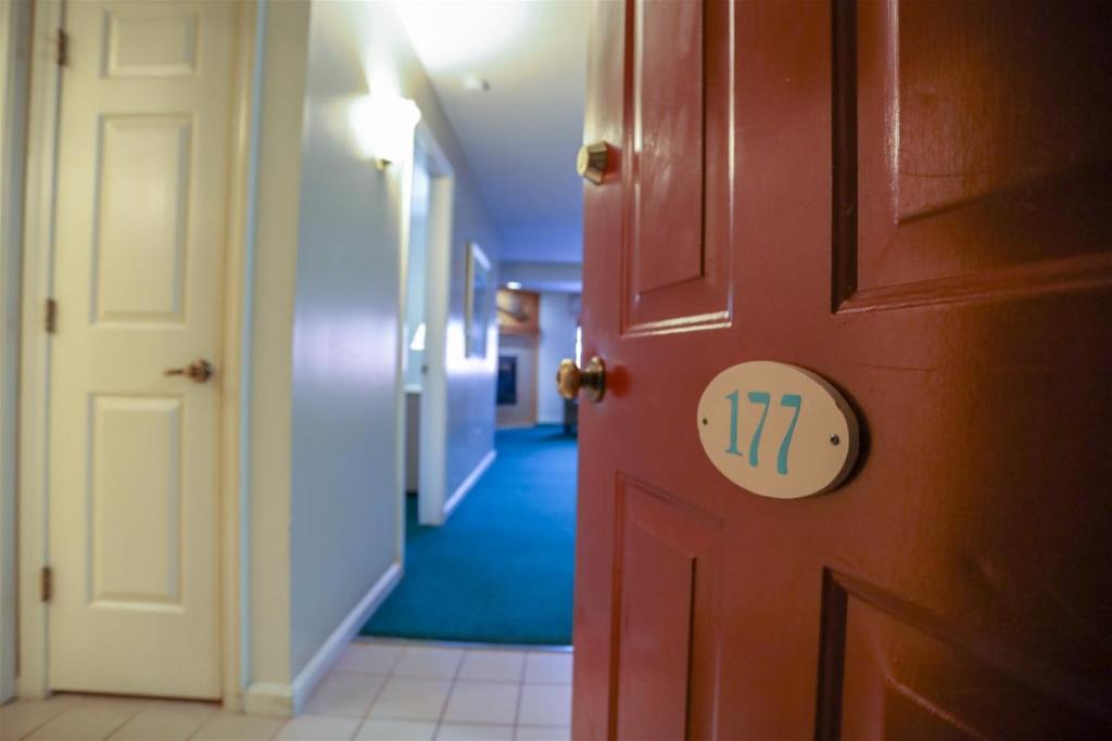 North Woodstock Apartment | Deer Park Vacation Condo Next To Recreation Center With Indoor Pool! - Dp177a