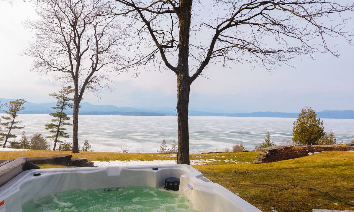 Vergennes House | Dog-Friendly A-Frame Home on Lake Champlain w/Private Hot Tub, Hammock, & WiFi