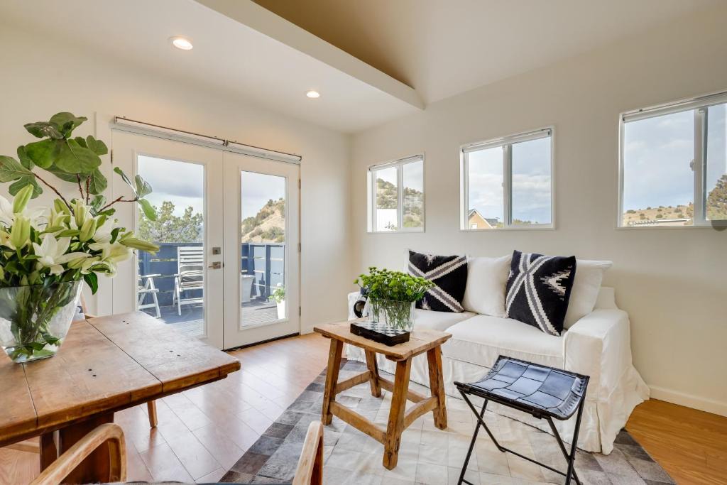 Cerrillos House | Dog-Friendly Home with Fenced Yard in Los Cerrillos