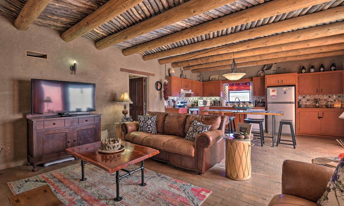 Taos House | El Prado Adobe Home: Courtyard w/Mountain Views!
