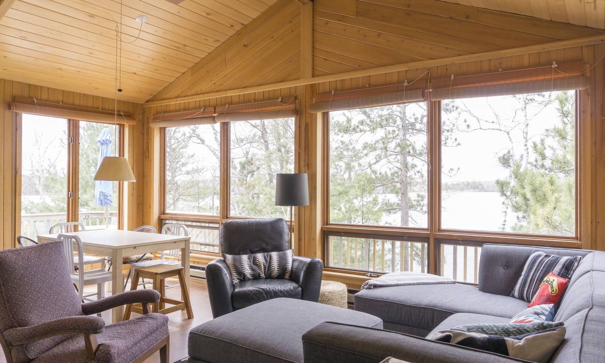 Nevis Cabin | Escape to this private, charming, up north cabin overlooking 8th Crow Wing Lake