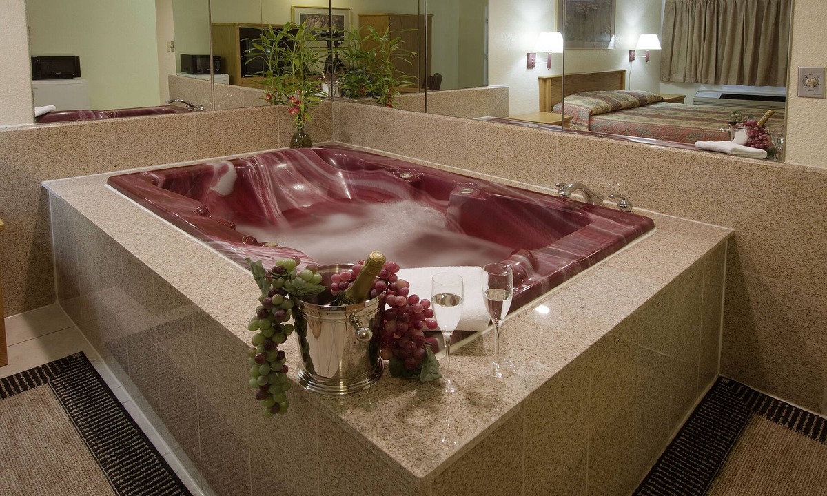 Fort Wayne Hotel | Executive Inn