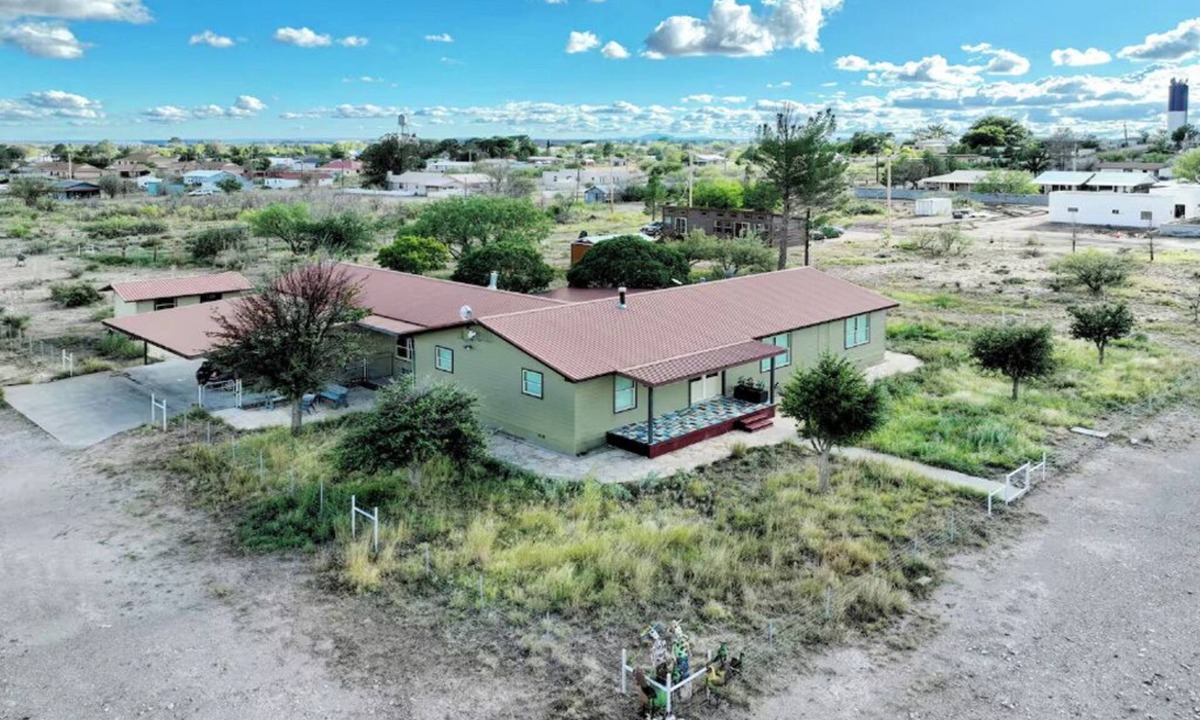 Marfa House | Expansive Marfa Views: 3-Bedroom, 2-Bath Home with spacious patios and views