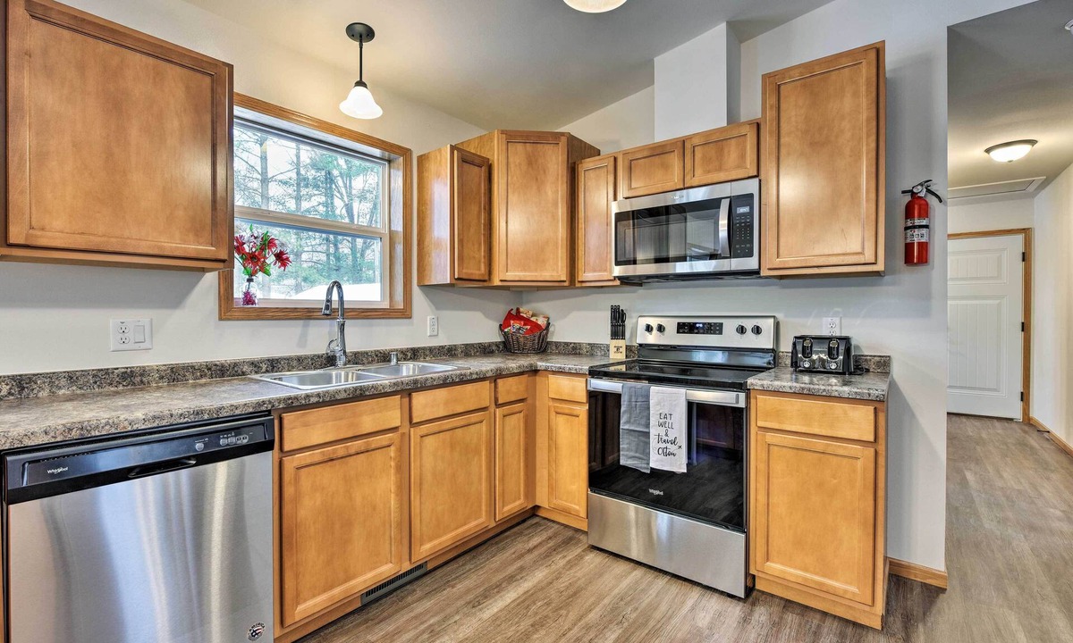 Tainter Lake House | Family-Friendly Getaway with Tainter Lake Access!