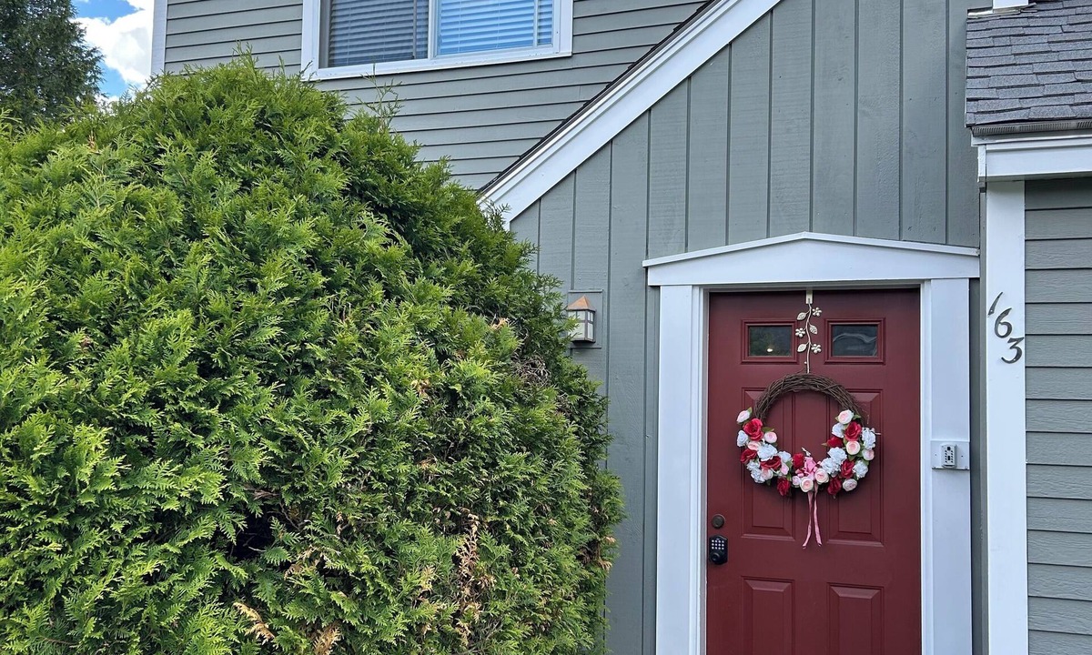 North Woodstock House | Fantastic pet friendly townhome - many nearby attractions in North Woodstock NH