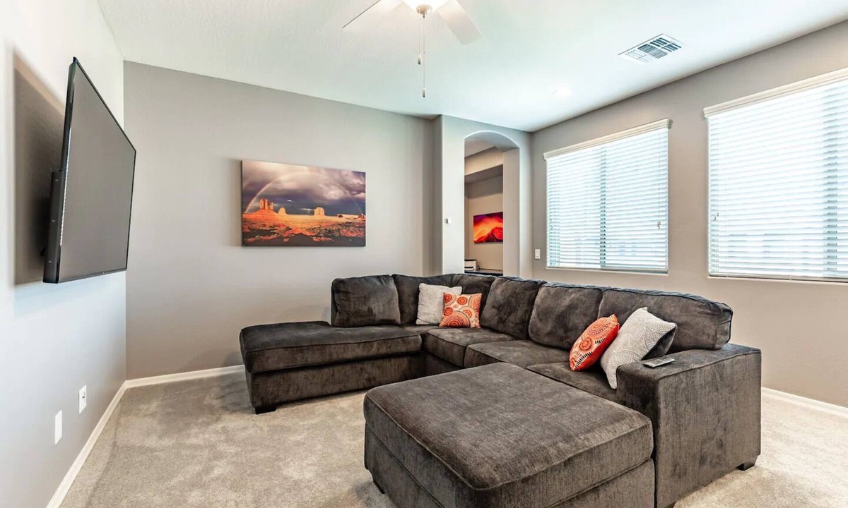 Cooley Station North House | Four Bedroom Three King Beds