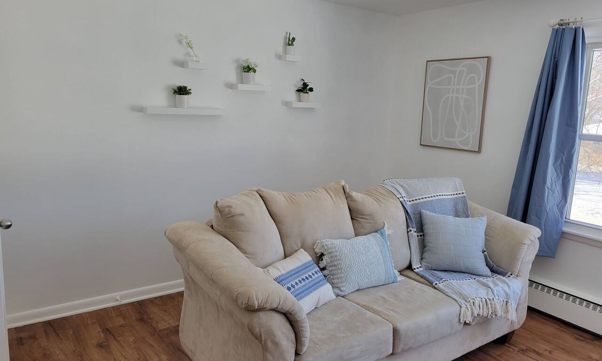 Monona Apartment | Fresh, Recently-Renovated Madison Apartment