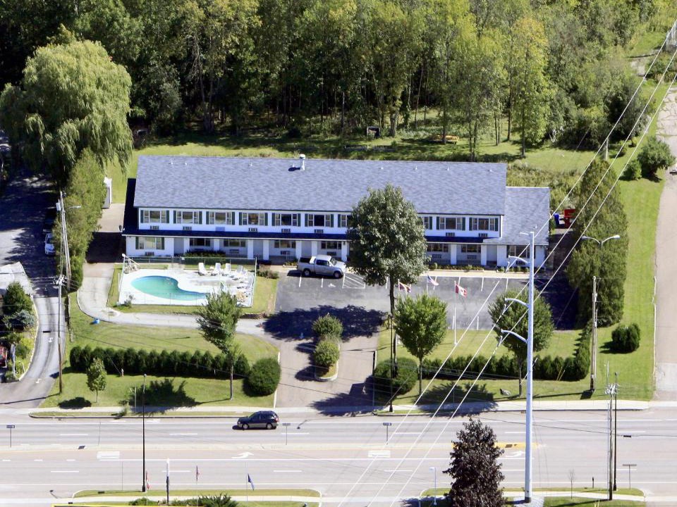South Burlington Hotel | GGT Tibet Inn